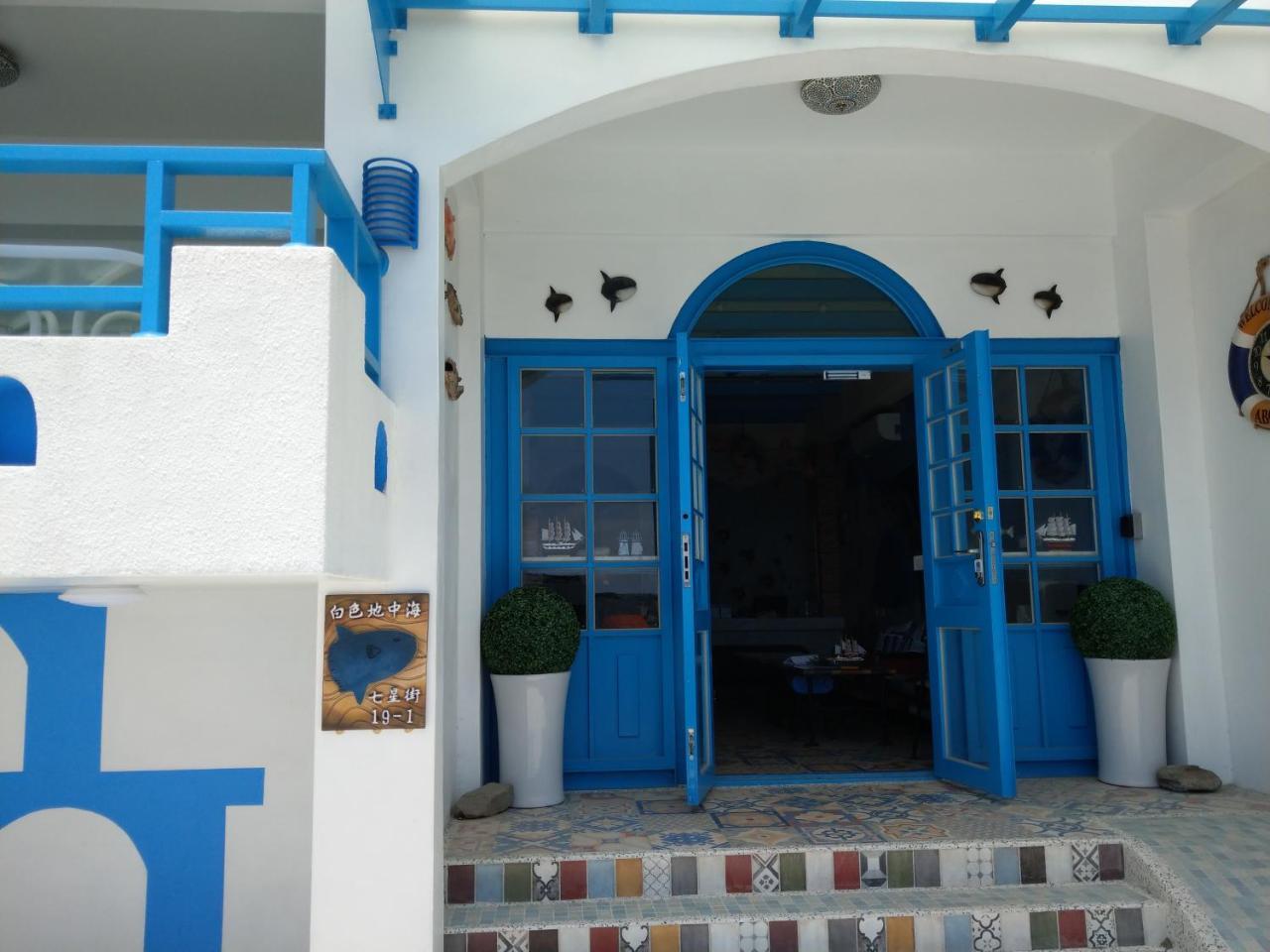 White Mediterranean Dahan Exterior photo