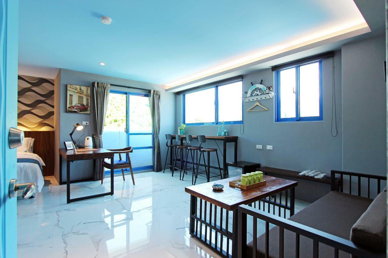 White Mediterranean Dahan Exterior photo